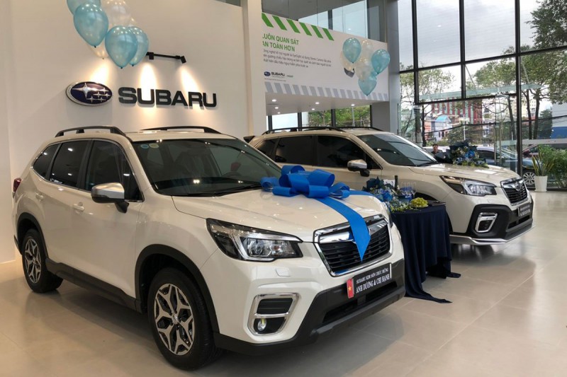 Các khách hàng tham gia khai trương Subaru Sơn Trà 2