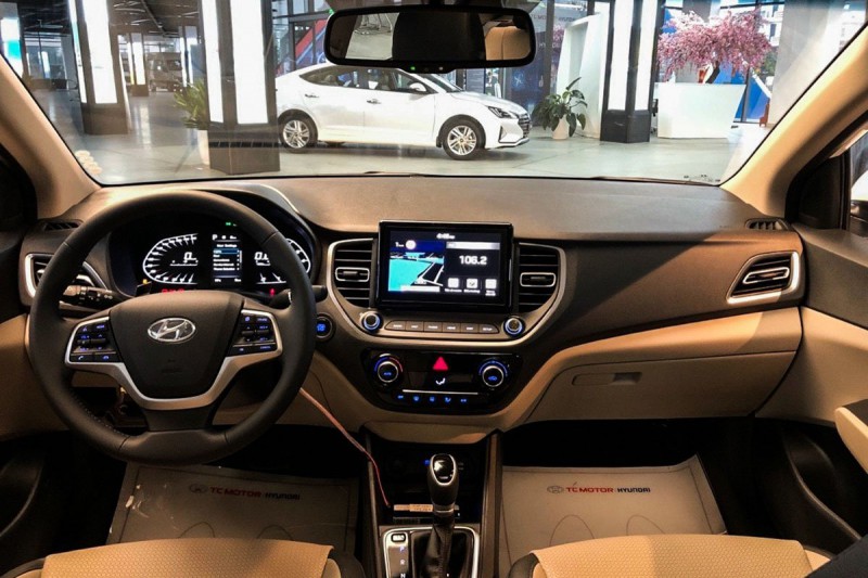 Khoang nội thất xe Hyundai Accent 2021 1