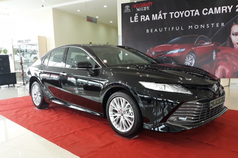 Toyota Camry 2020 đang bán tại Việt Nam 1