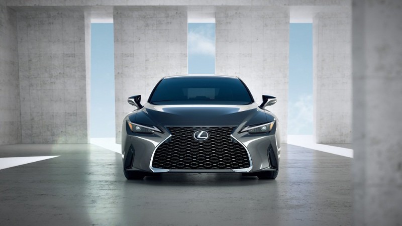 Lexus IS hoàn toàn mới xác nhận ra mắt thị trường Việt, "Mẹc" C có thêm đối thủ 1