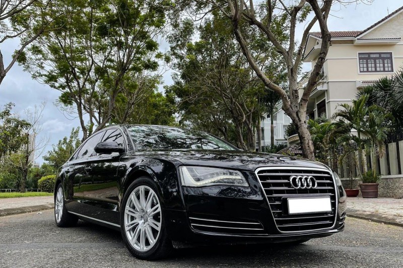 Audi A8L 2010 rao bán 1,49 tỷ đồng 1