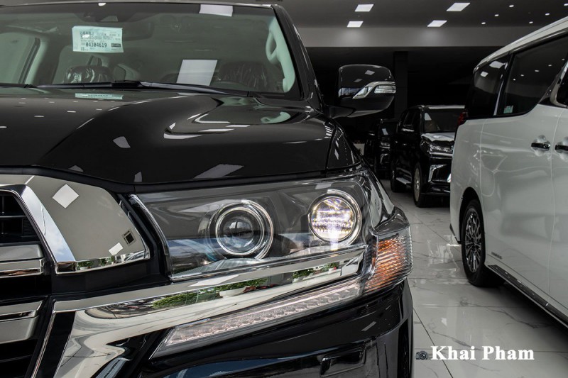 Ảnh Đèn pha xe Toyota Land Cruiser 2021 a1