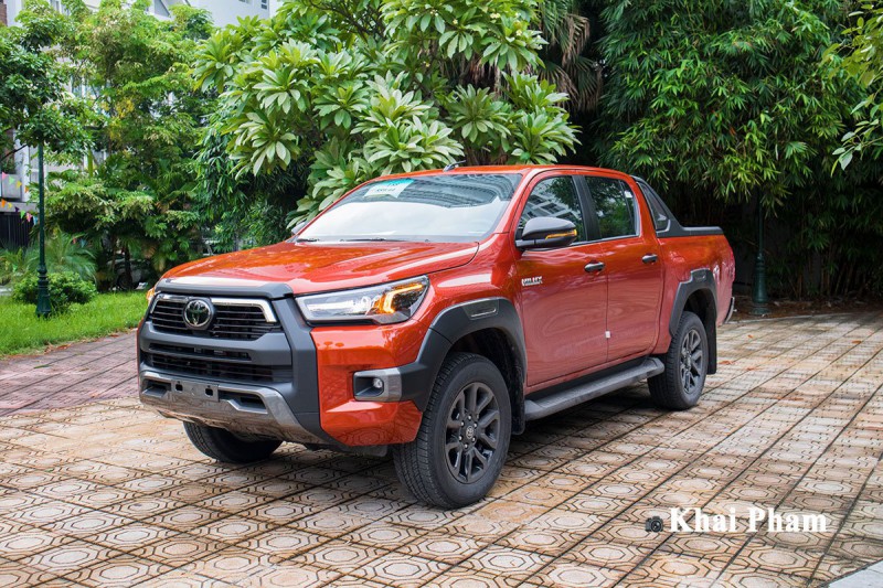 Xe bán tải Toyota Hilux 2020 tại Việt Nam 1