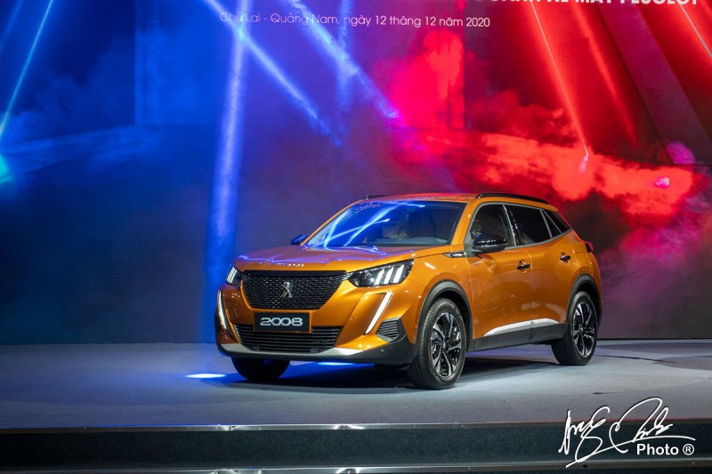 Peugeot 2008 sở hữu ngôn ngữ thiết kế mới.