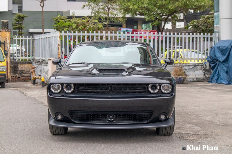 Ảnh đầu xe Dodge Challenger 2021