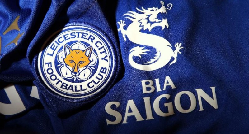 Logo Bia Sài Gòn xuất hiện trên tay áo cầu thủ Leicester City