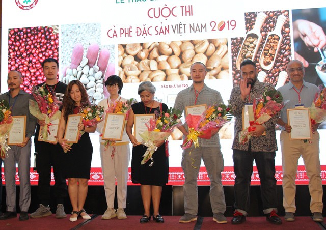 Lễ trao giải Cuộc thi Cà phê đặc sản Việt Nam 2019. Nguồn: Phước An Coffee