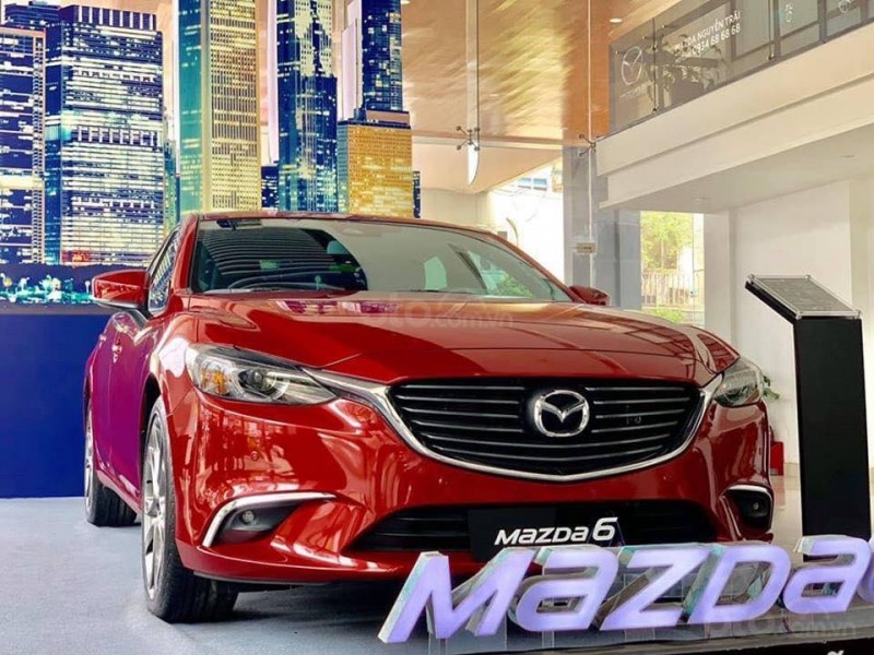 Mazda 6 có thiết kế cuốn hút và sang trọng