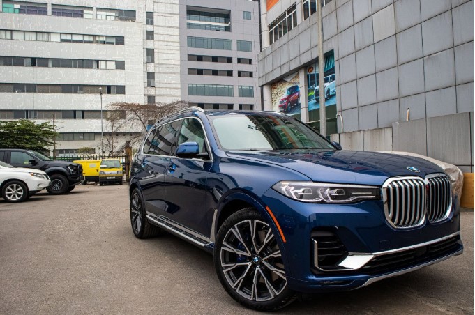 BMW X7 2020 nhập khẩu tư nhân có giá 7,215 tỷ đồng