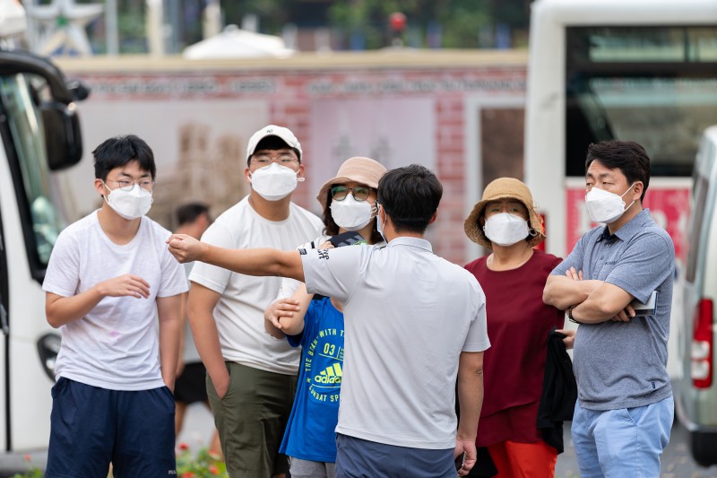 Hiện Cục Hàng không vẫn chưa có phương án cụ thể cho những hành khách bị mắc kẹt tại Việt Nam cũng như Trung Quốc (Ảnh: Bảo Zoãn)