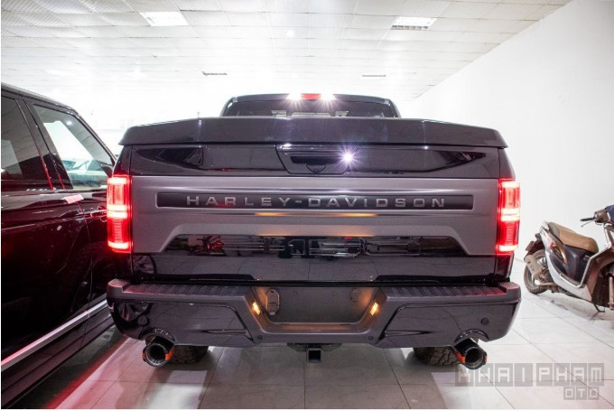 Ford F-150 Harley-Davidson 2020 có đuôi xe cứng cáp