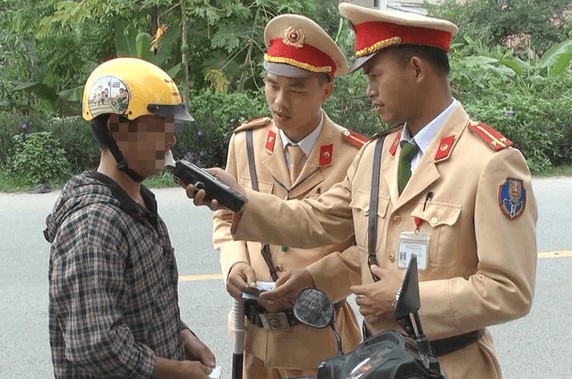 CSGT vẫn có cách đối phó "ma men" trong mùa đại dịch corona