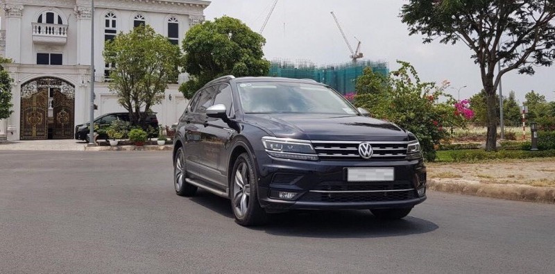 ảnh 2  Volkswagen Tiguan mới đang được các đại lý rao bán với mức giá 1,729 tỷ đồng