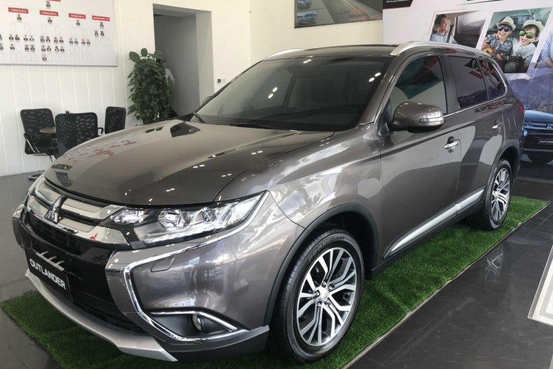 Ảnh 2: Mitsubishi Outlander áp dụng khuyến mãi từ 15,5-51,5 triệu đồng tùy phiên bản