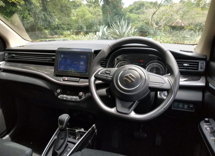 Nội thất xe Suzuki XL7 2020 ra mắt tại Indonesia.
