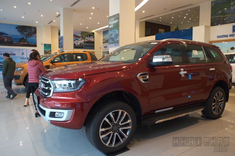 Ford Everest bản 2019 giảm 100 triệu đồng tại đại lý. (Ảnh minh hoạ)