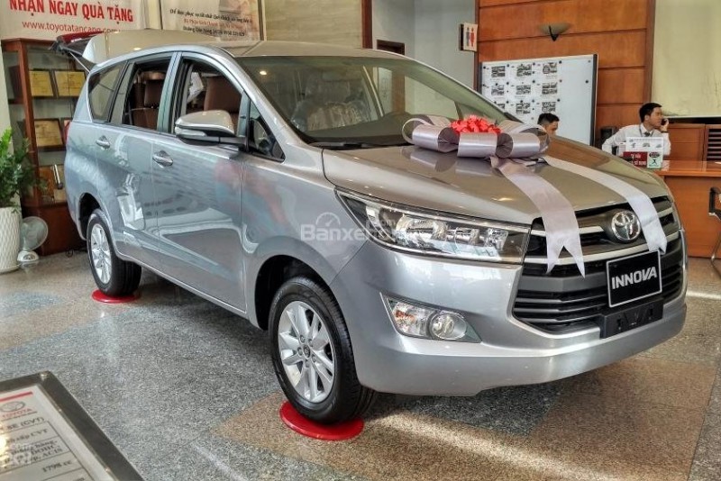 Toyota Innova trở lại top 10 xe bán chạy tháng. (Ảnh: Tin rao trên Oto.com.vn)