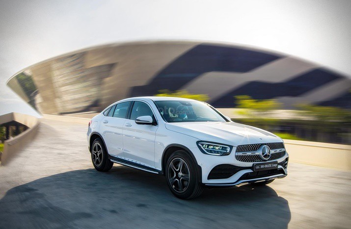 Thông số kỹ thuật xe Mercedes-Benz GLC 300 4MATIC Coupe 2020.