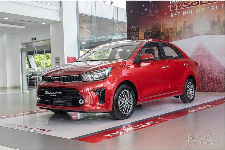 Kia Soluto 2019 lại cung cấp khả năng tăng tốc tốt hơn so với Mitsubishi Attrage 2020.