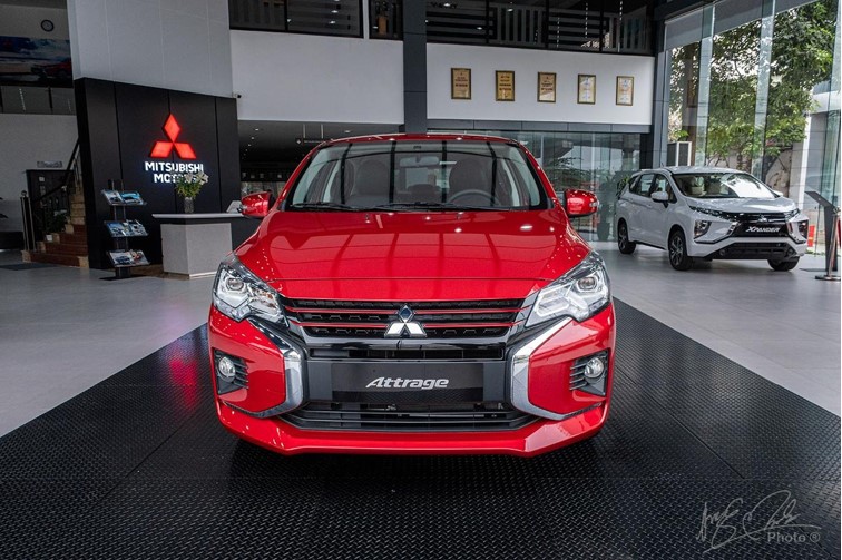 Phần đầu xe Mitsubishi Attrage 2020.