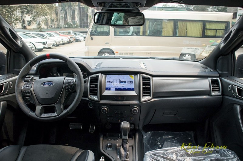 Ford Ranger Raptor 2020 đã về đại lý, thêm trang bị, giá không đổi
