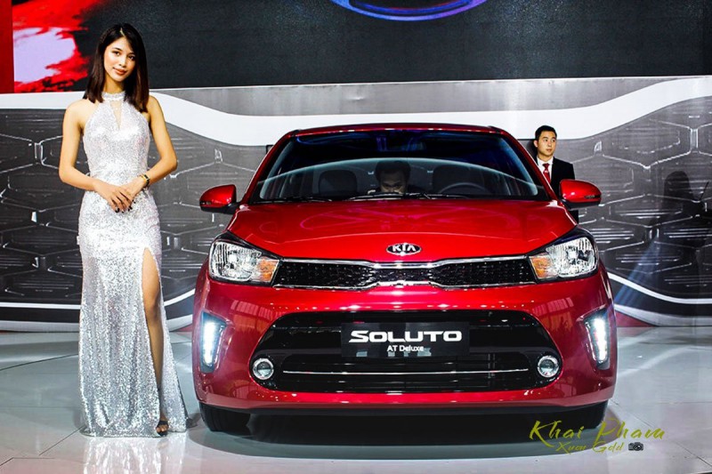 Kia Soluto Luxury được bổ sung thêm tiện ích.