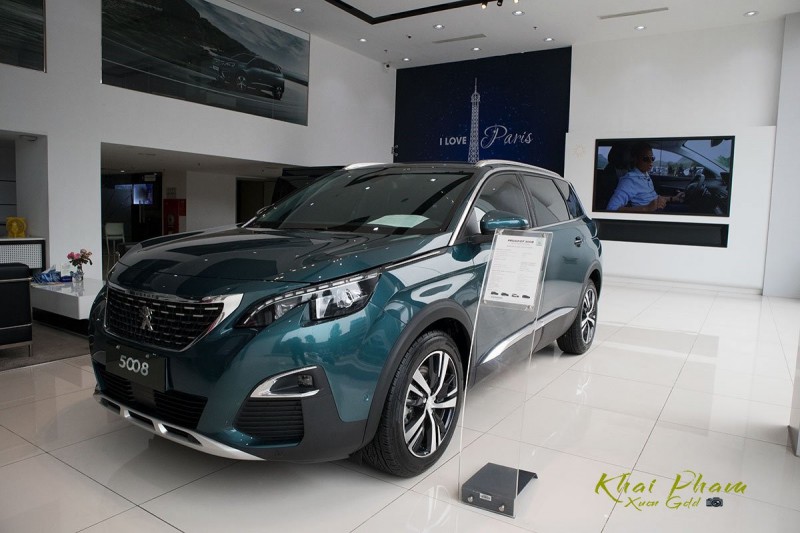 Peugeot 5008 2020 mang đến cảm giác lái tốt.