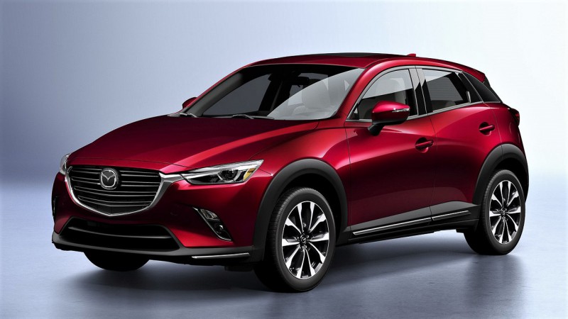 Lexus UX-200 lần đầu cập bến Việt Nam hồi tháng 1/2020.