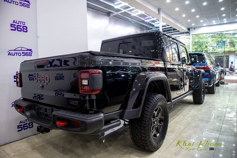 Jeep Gladiator Rubicon có giá gần 4 tỷ đồng.