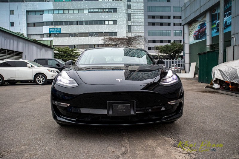 Tesla Model 3 không có lưới tản nhiệt.