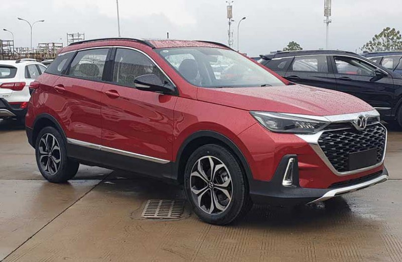 Mẫu crossover BAIC X55 giá 528 triệu đồng hấp dẫn người tiêu dùng Việt.