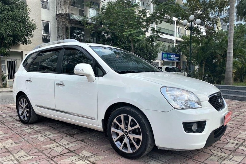 Kia Carens 2015. (Ảnh: Tin rao trên Oto.com.vn)