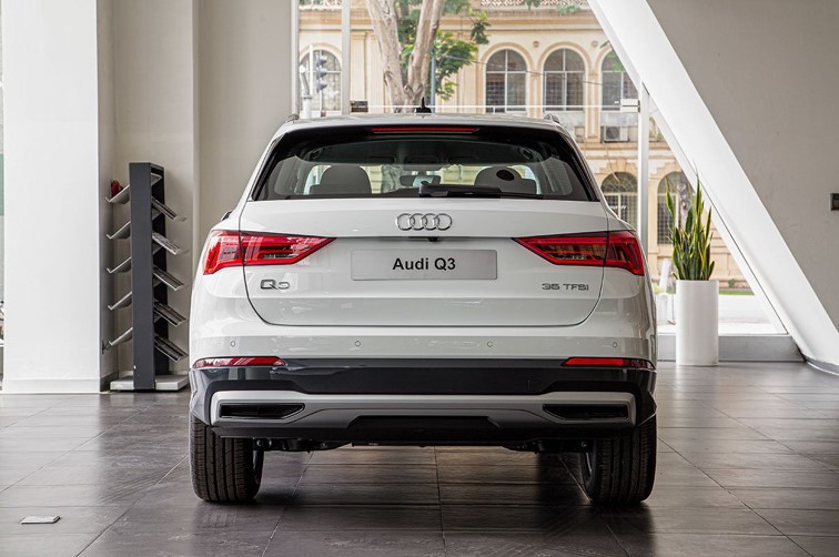 Audi Q3 2020 đã có giá bán dự kiến khoảng hơn 1,8 tỷ đồng.