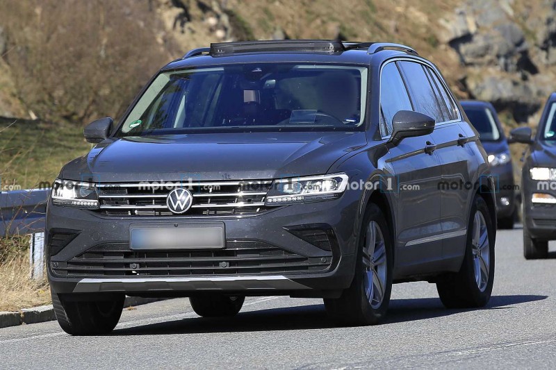 Hình ảnh Volkswagen Tiguan 2021 chạy thử hồi đầu tháng 4 mới đây.