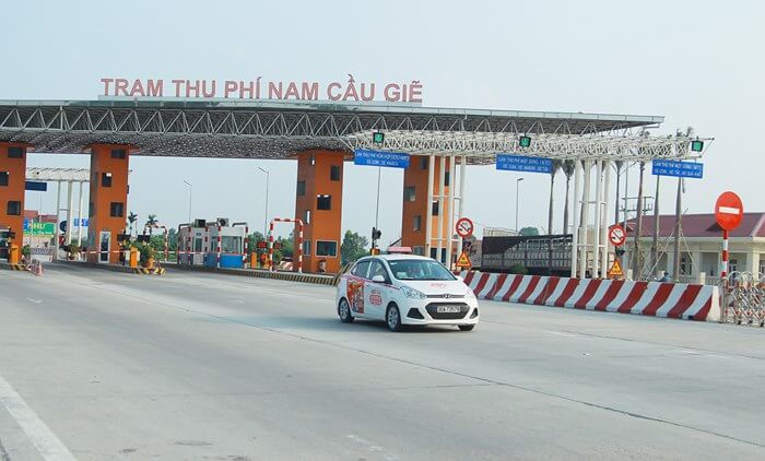 Trạm thu phí Cầu Giẽ trên trênquốc lộ 1A.