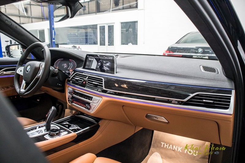 BMW 740Li Pure Excellence 2020