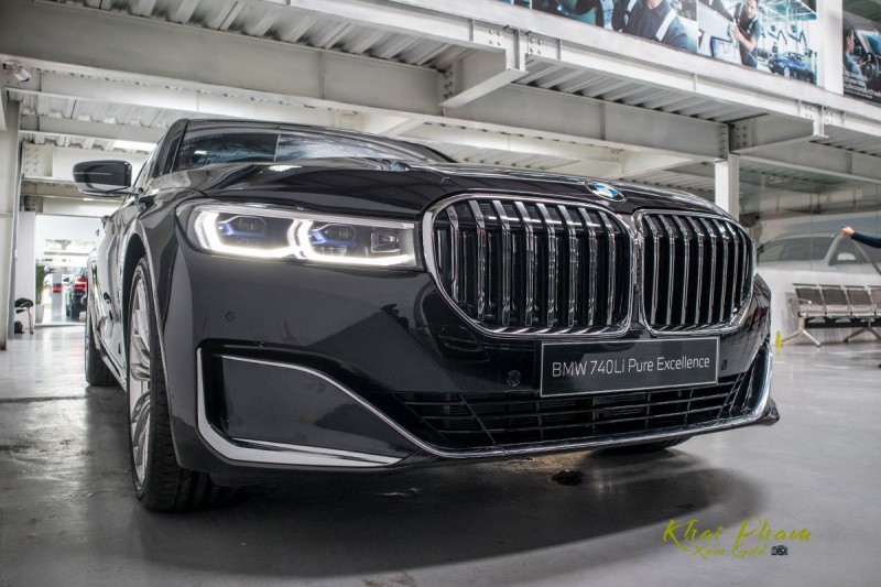 BMW 740Li Pure Excellence 2020