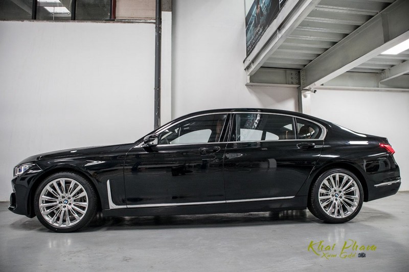 BMW 740Li Pure Excellence 2020