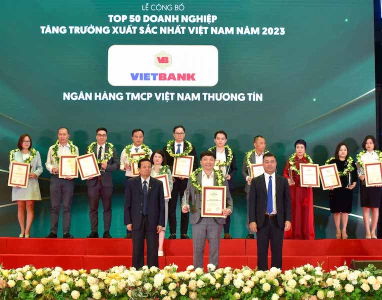 vietbank-top-50-dn-tang-truong-xuat-sac-nhat-vn-2023-1684378763.jpg