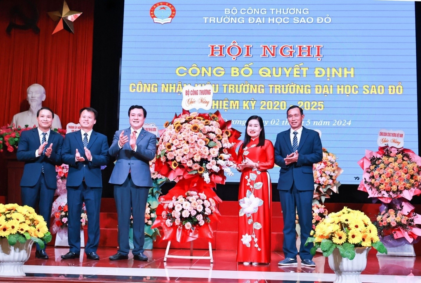 thu-truong-bo-cong-thuong-nguyen-sinh-nhat-tan-pld-1714725833.jpg