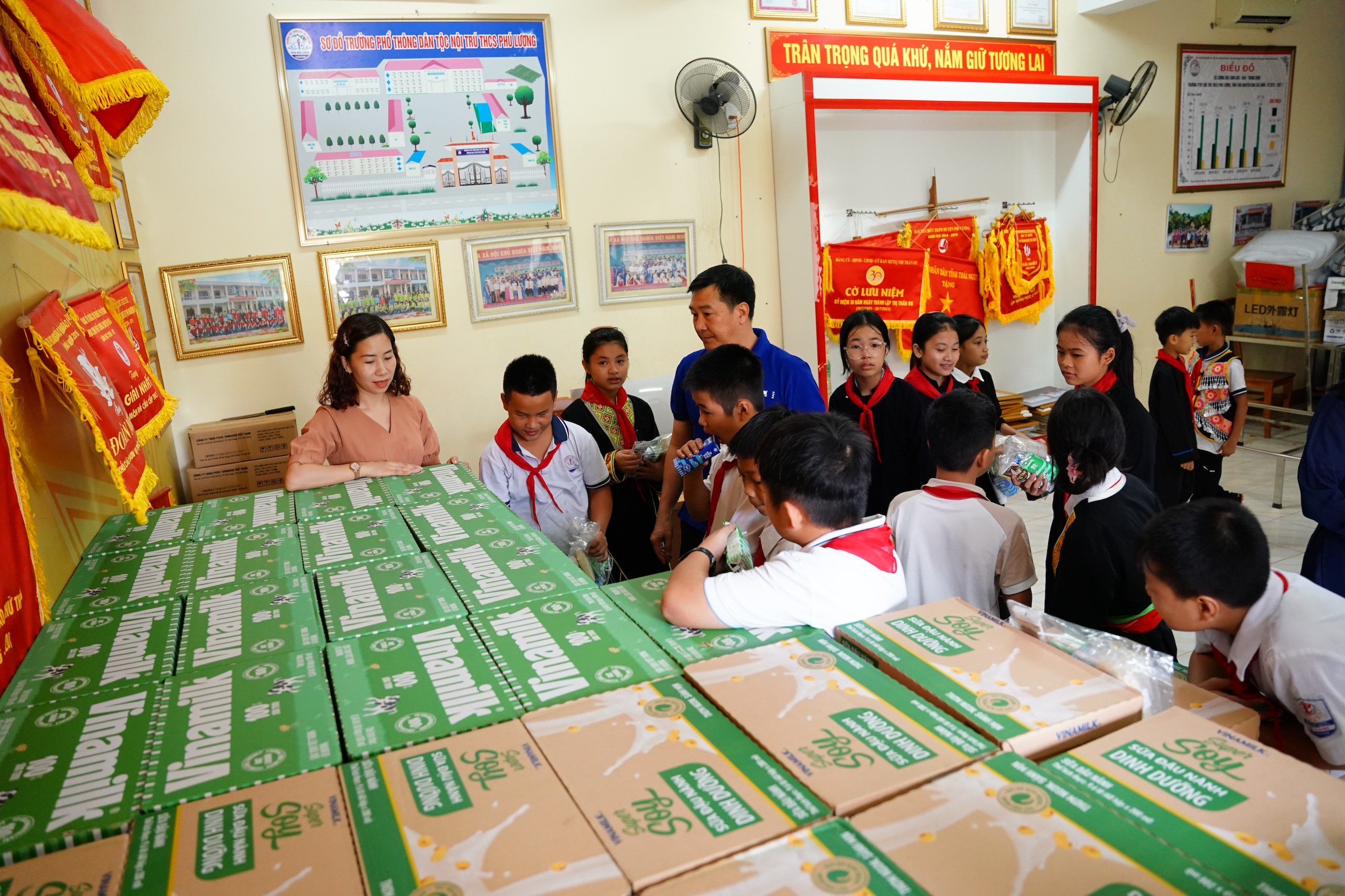 trung-thu-hinh-02-1726650852.JPG