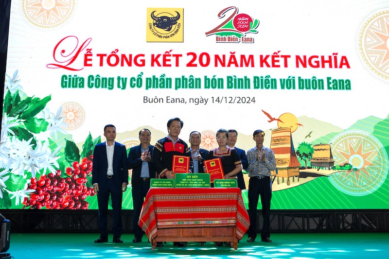 ky-ket-muc-tieu-phat-trien-kinh-te-van-hoa-xa-hoi-buon-eana-giai-doan-2025-2030-1734162676.jpg