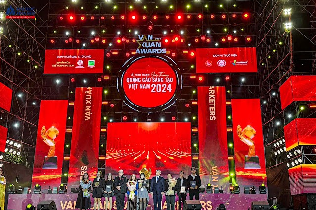 hinh-3-sinh-vien-nganh-thiet-ke-do-hoa-am-giai-nhat-va-nhi-tai-van-xuan-awards-2024-1748516670.jpg