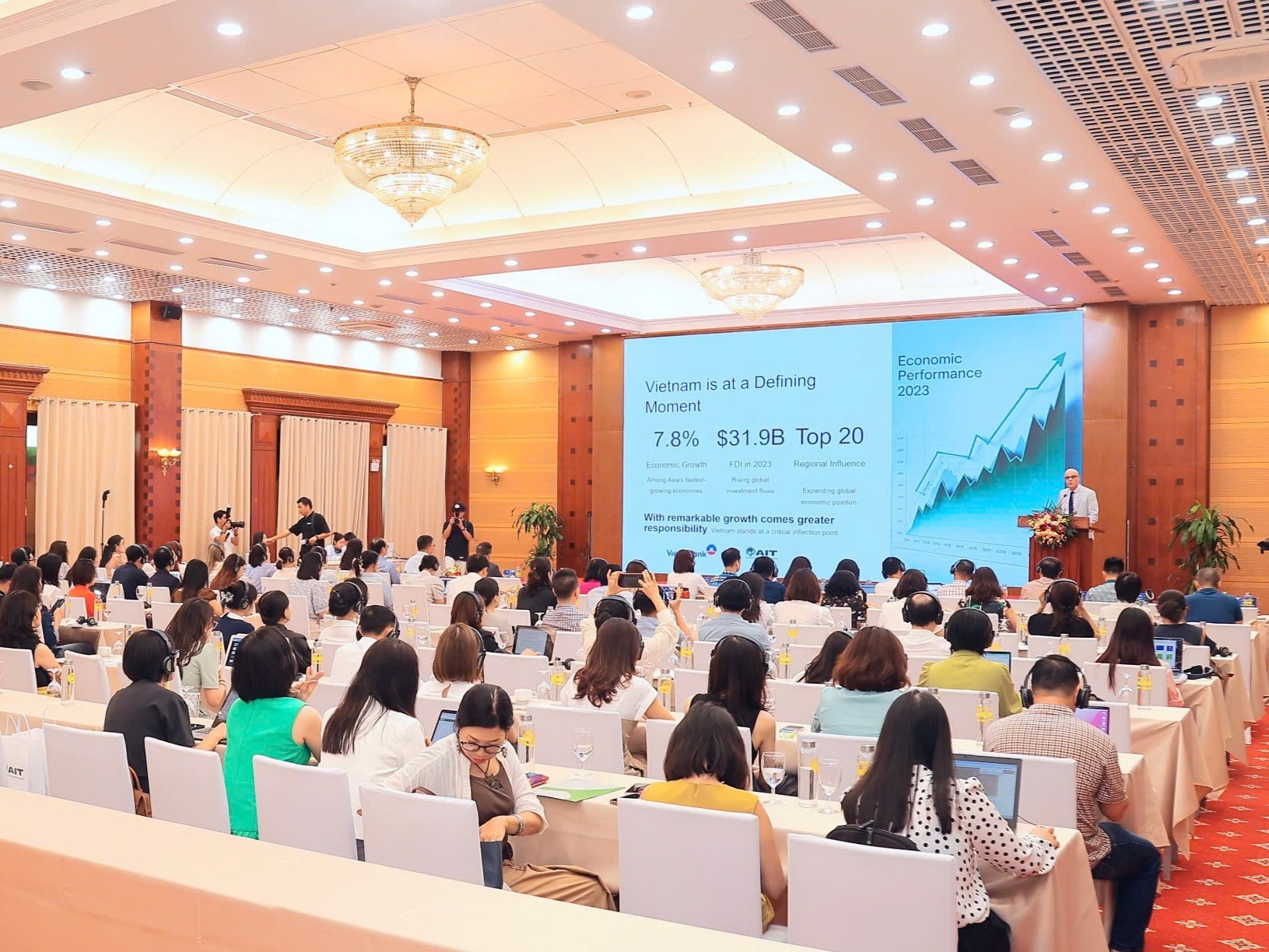 giai-phap-chuyen-doi-so-va-thuc-hanh-esg-pld-1750755100.jpg