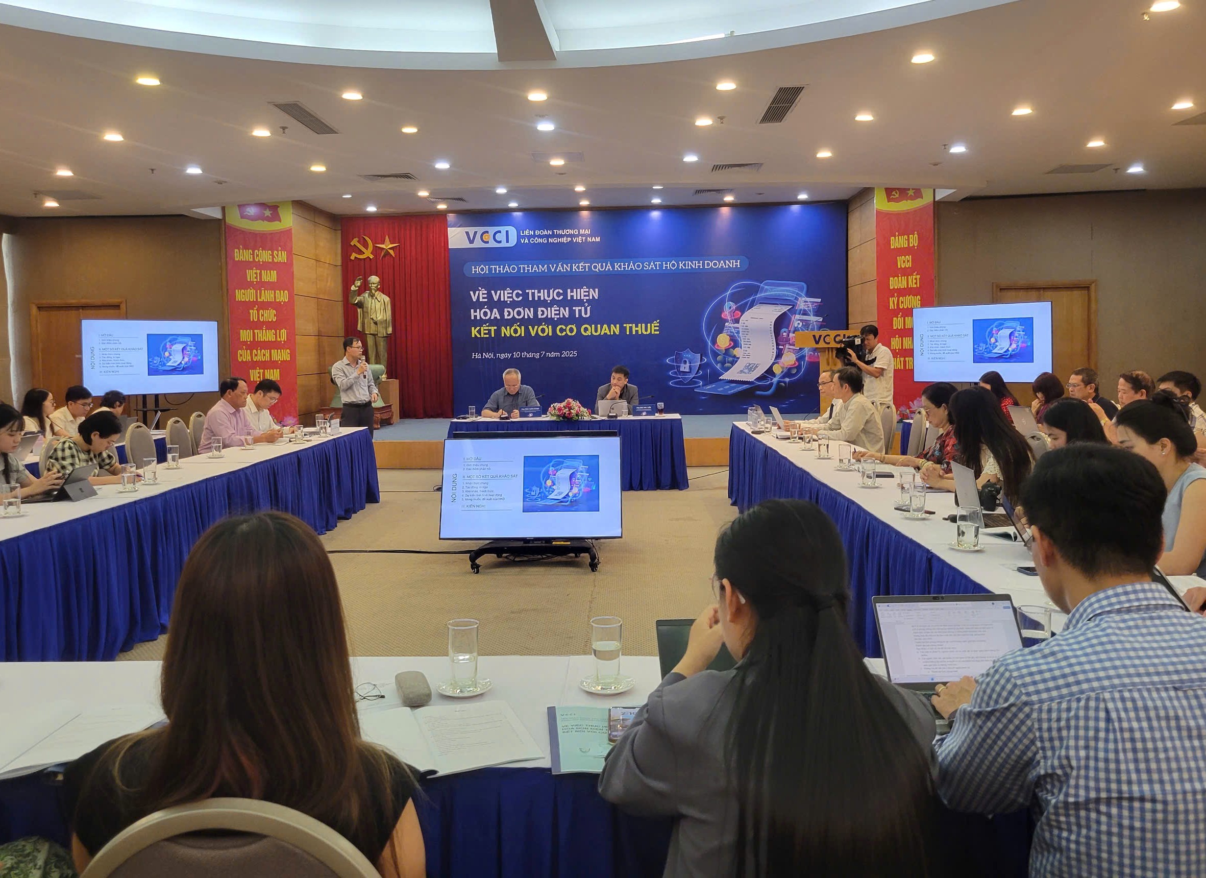 thuc-hien-hoa-don-dien-tu-pld-1752160085.jpg