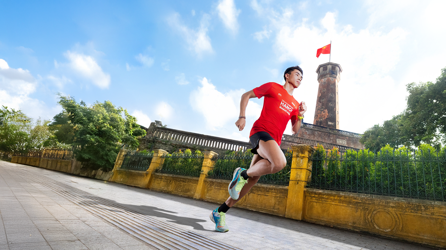 buoc-chay-vi-mot-viet-nam-vuot-troi-pld-1753418058.png