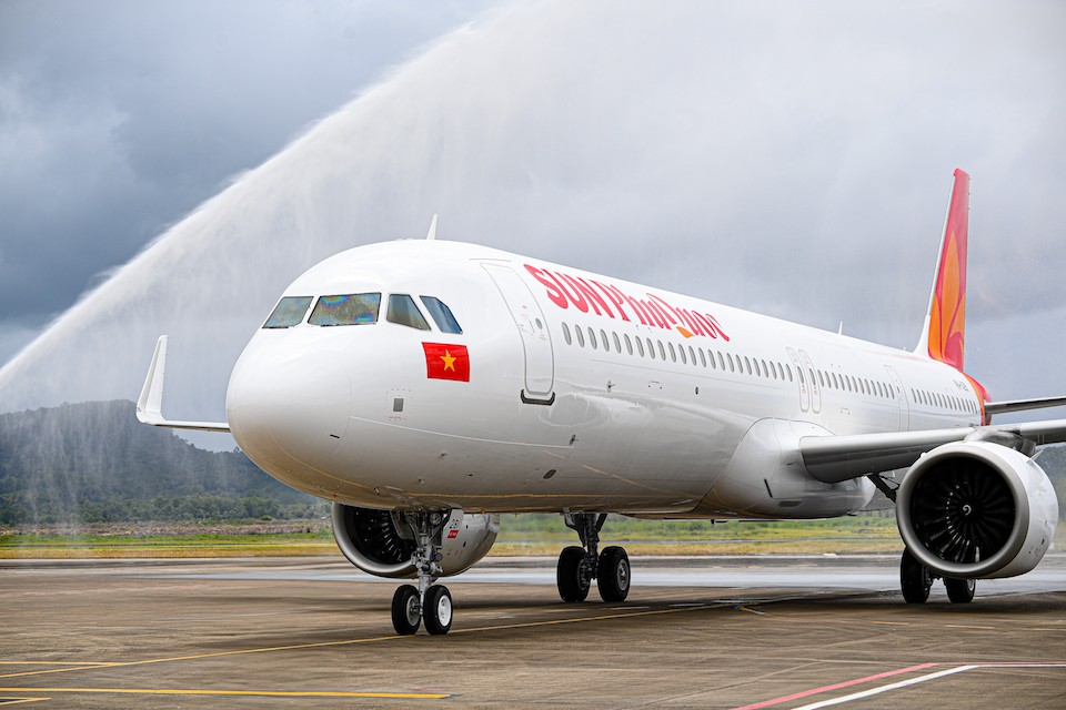 tau-bay-dau-tien-sun-phu-quoc-airways-1-1754984998.jpg