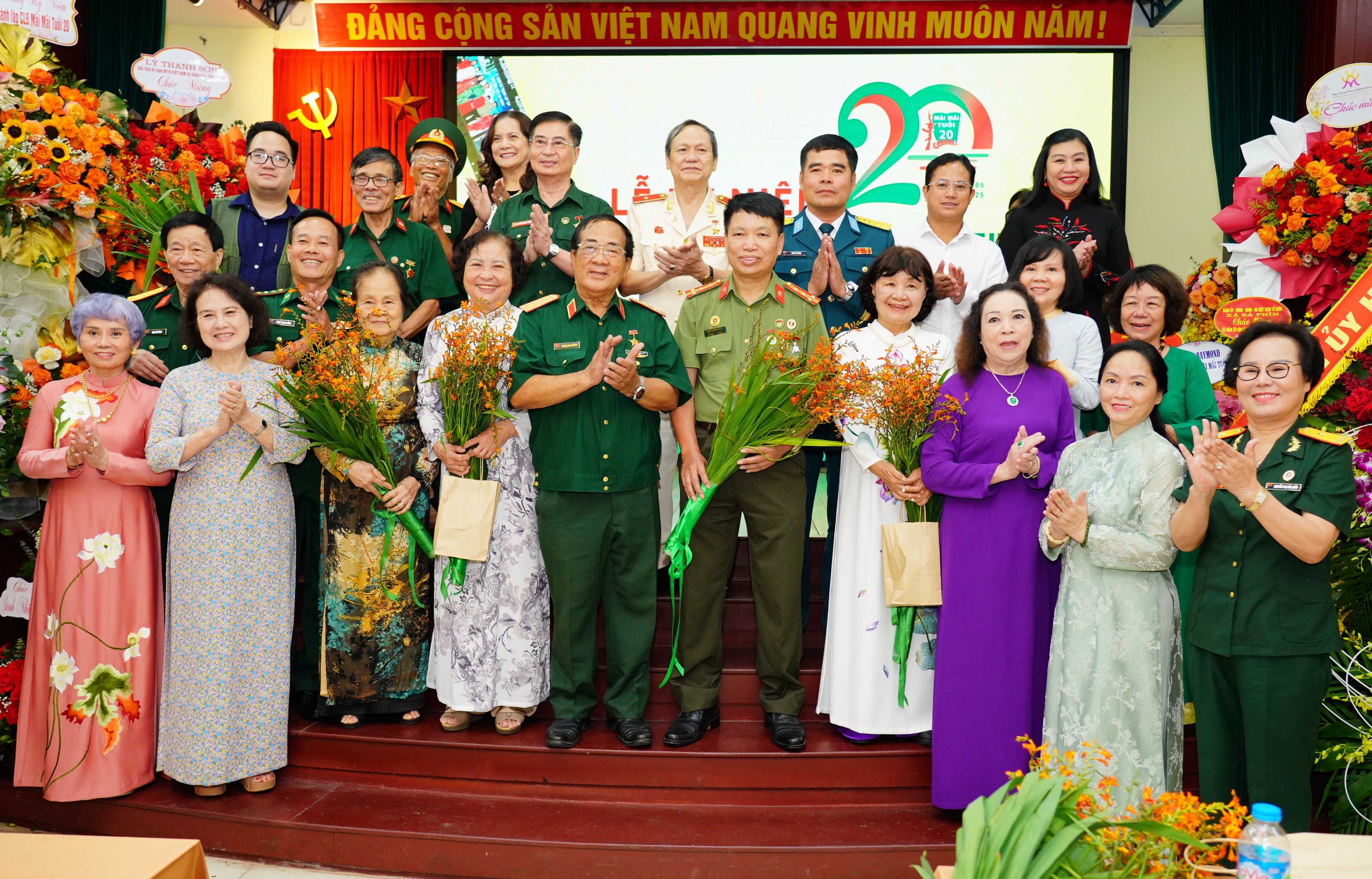 hanh-trinh-tri-an-thien-nguyen-pldl-1755357246.JPG
