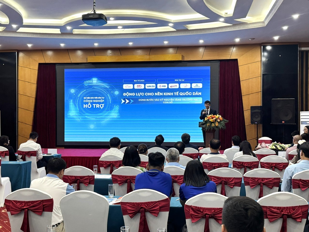 xuc-tien-dau-tu-nganh-cong-nghiep-ho-tro-pld-1757521022.jpg