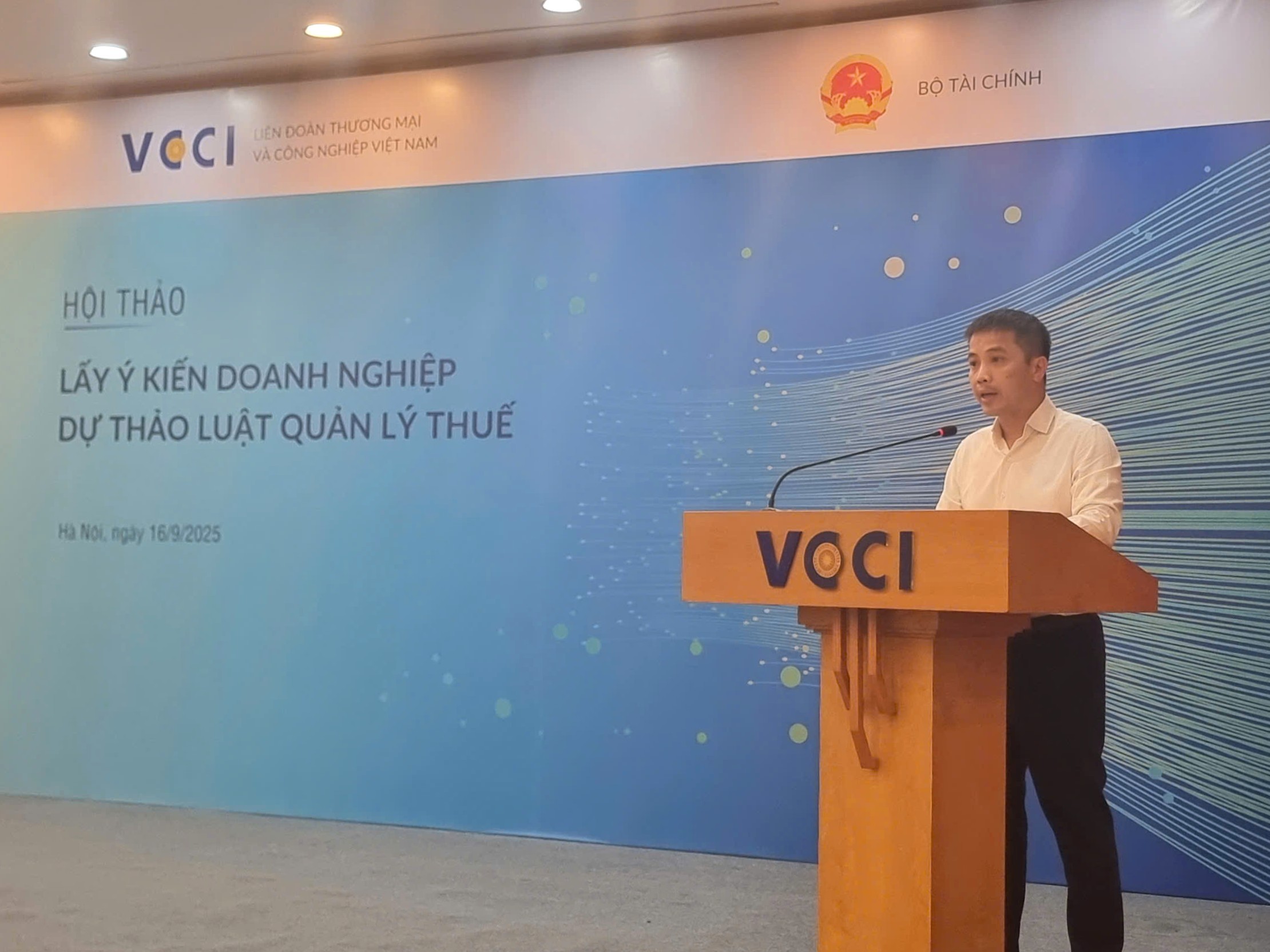ong-dau-anh-tuan-pld-1758035757.jpg